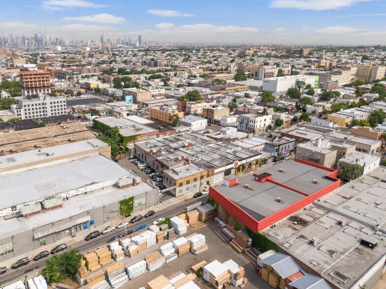 More Photos Of 1539 Covert St, Ridgewood Warehouse For Lease