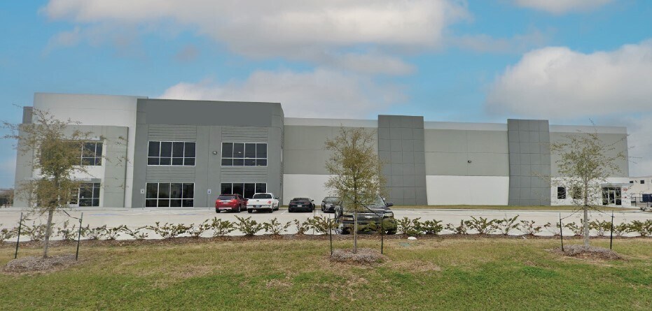 Primary Photo Of 12218 Cutten Rd, Houston Distribution For Lease