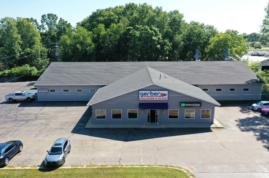 More Photos Of 291 12th St, Plainwell Auto Repair For Sale