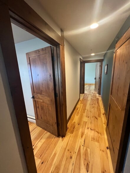 More Photos Of 11020 Trails End Ct, Truckee Flex For Lease