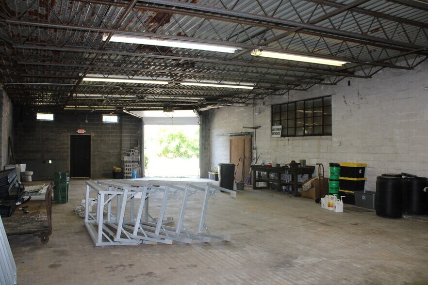 More Photos Of 333 Hamblin Ave W, Battle Creek Warehouse For Sale