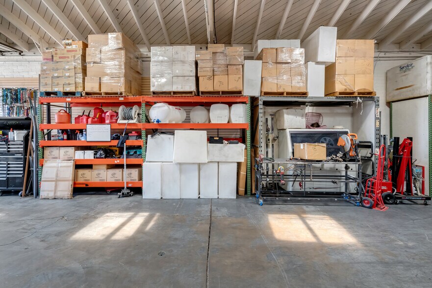 More Photos Of 5711 Sheila St, Commerce Warehouse For Sale