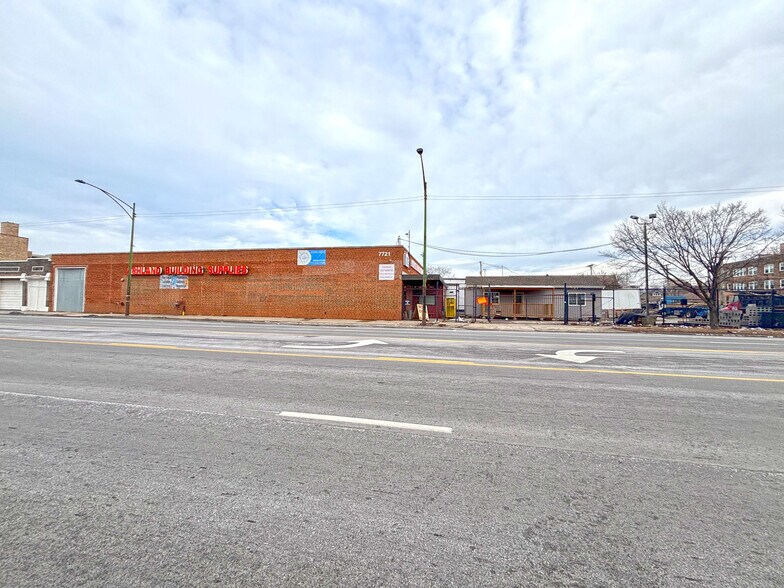 More Photos Of 7721 S Ashland Ave, Chicago Distribution For Sale