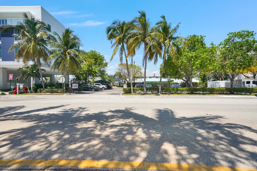 More Photos Of 235-245 NE 4th Ave, Delray Beach Loft Creative Space For Sale