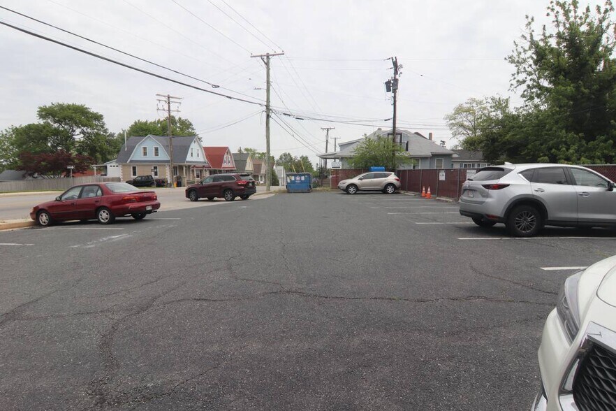 More Photos Of 8713 Harford Rd, Baltimore Office For Lease