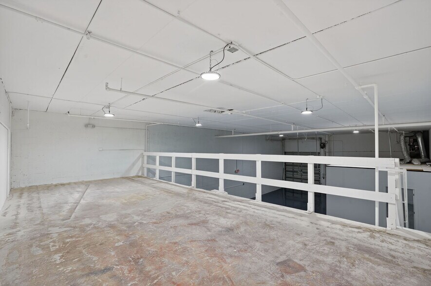 More Photos Of 16300 SW 137th Ave, Miami Warehouse For Lease