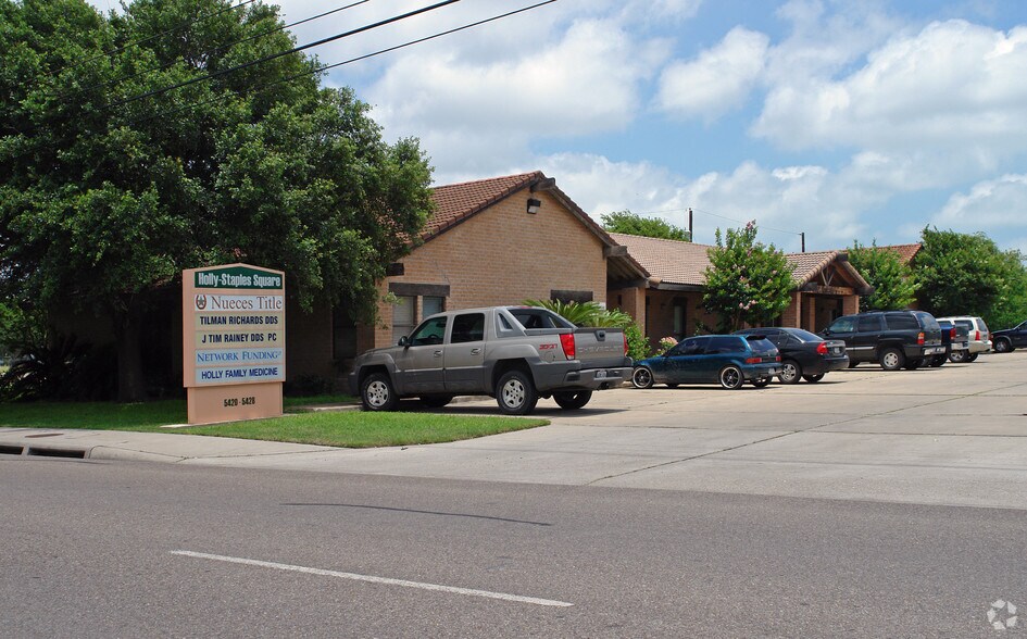 More Photos Of 5420-5428 Holly Rd, Corpus Christi Office For Sale