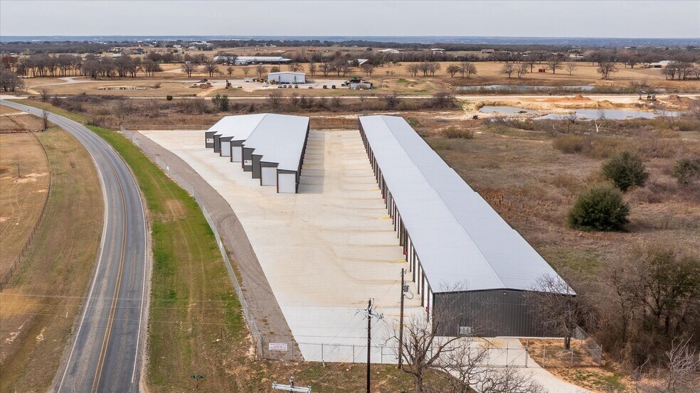 More Photos Of 3400 X A Meyer Ct, Granbury Specialty For Sale