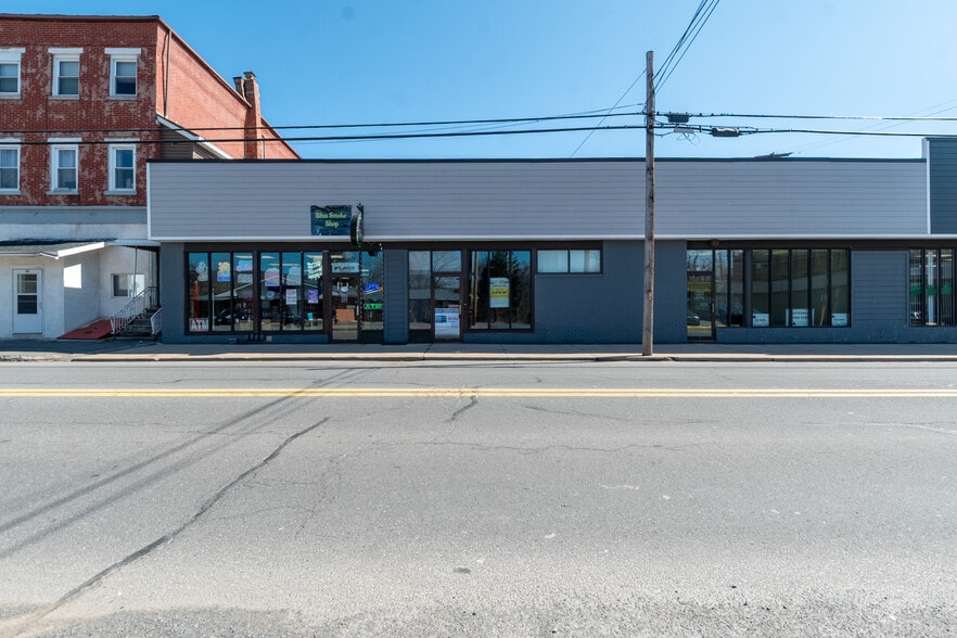 More Photos Of 441-445 Main St, Pittston Office For Lease