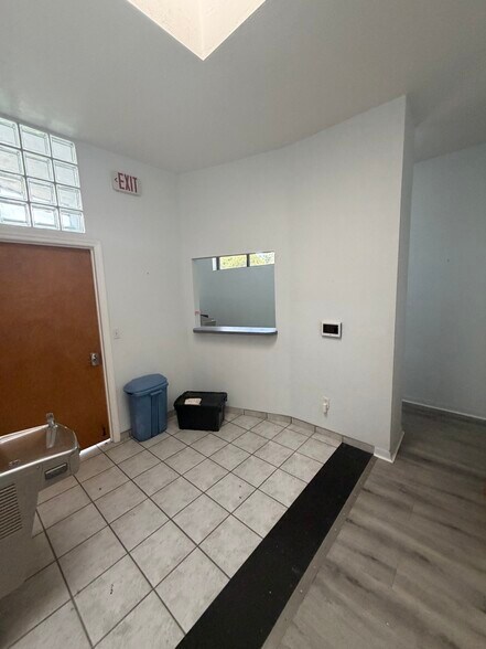 More Photos Of 19204 NW US Highway 441, High Springs Office For Lease