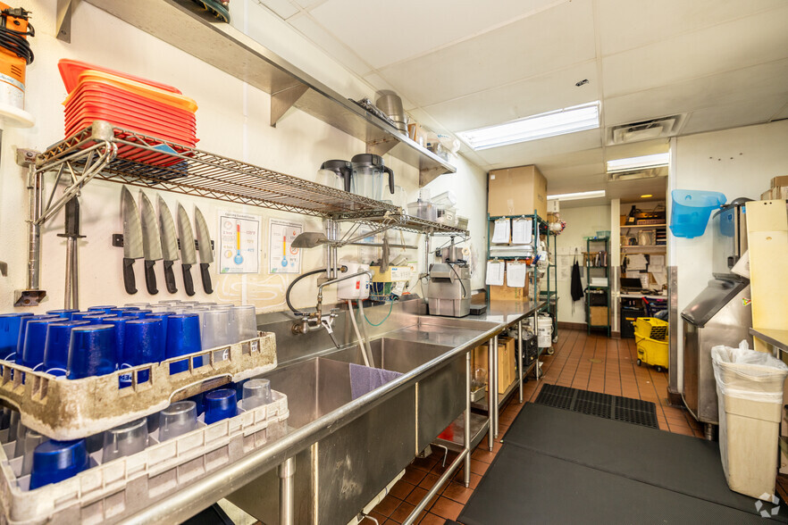 More Photos Of 1233 S Colorado Blvd, Denver Restaurant For Lease