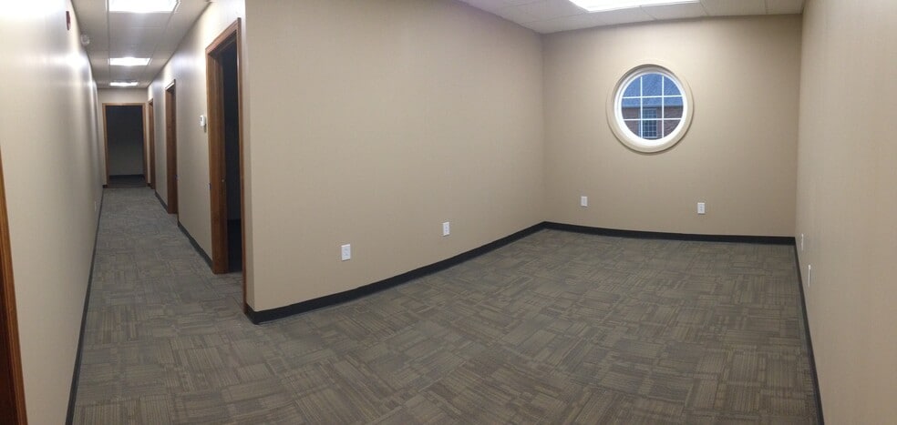More Photos Of 4505 N Illinois St, Swansea Office For Lease