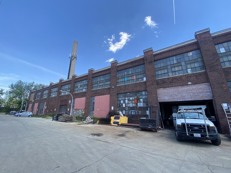 More Photos Of 4850 W Bloomingdale Ave, Chicago Warehouse For Sale