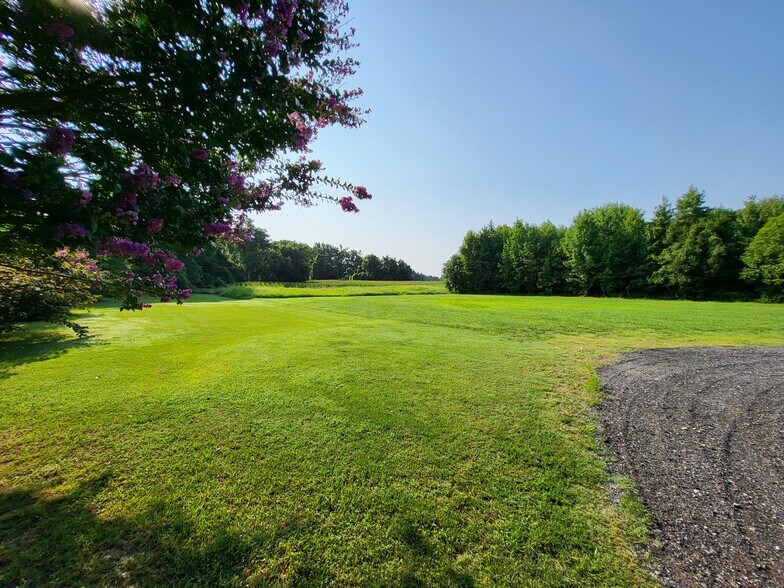 More Photos Of 134 Chapel Rd, Easton Land For Lease