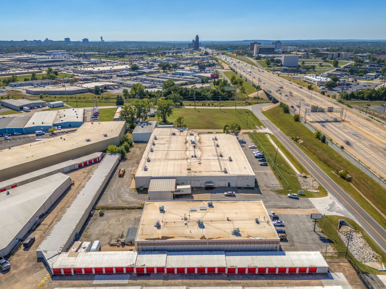 More Photos Of 6580 E Skelly Dr, Tulsa Manufacturing For Sale