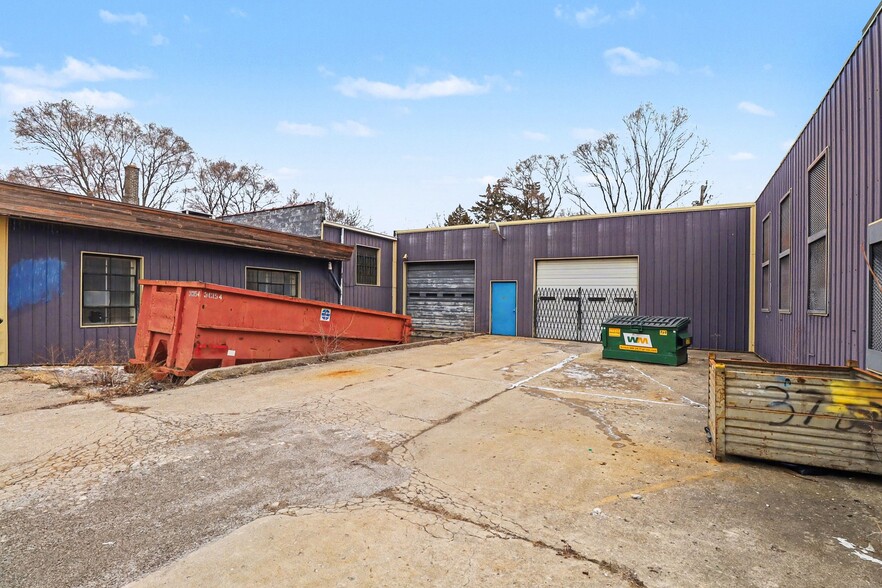 More Photos Of 20210 Sherwood St, Detroit Warehouse For Sale