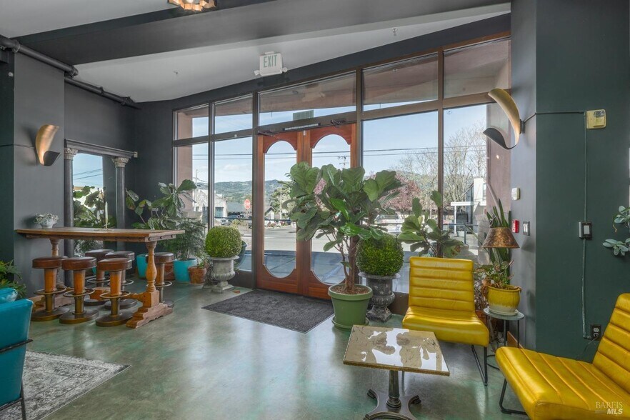 More Photos Of 21015 Geyserville Ave, Geyserville General Retail For Sale