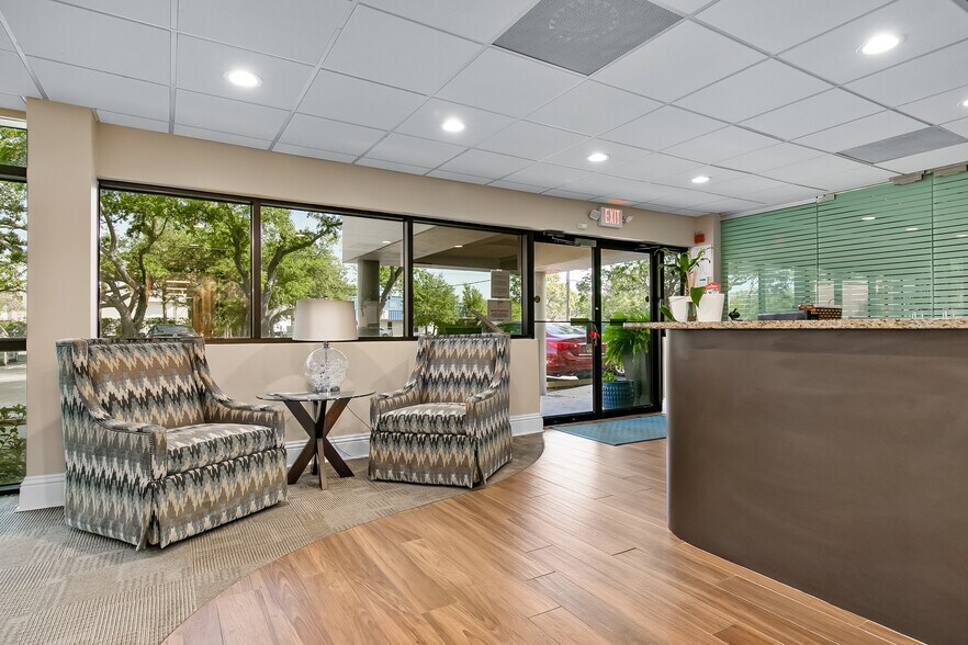 More Photos Of 2725 Center Pl, Melbourne Research And Development For Sale