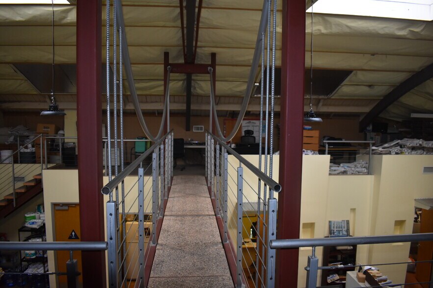 More Photos Of 5508 Santa Fe Ave, Los Angeles Light Manufacturing For Sale