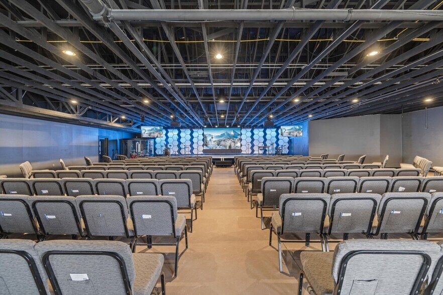 More Photos Of 236 2nd Ave S, Franklin Storefront Retail Office For Sale