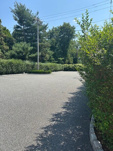 More Photos Of 156 Route 17, Tuxedo Park Restaurant For Sale