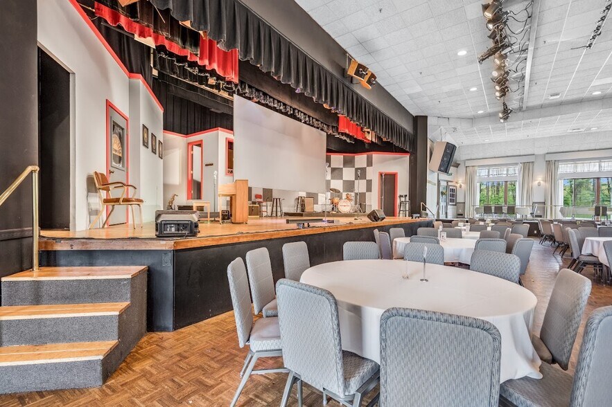 More Photos Of 88 Route 173 W, Hampton Lodge Meeting Hall For Sale