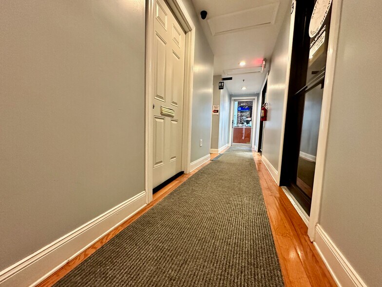 More Photos Of 5806-5810 Bergenline Ave, West New York Unknown For Lease