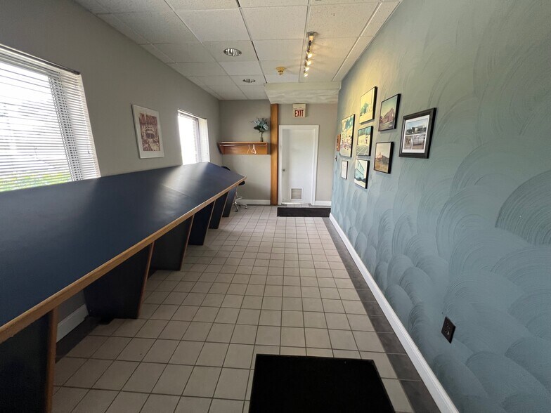 More Photos Of 1705 Guenther Rd, Dayton Flex For Sale