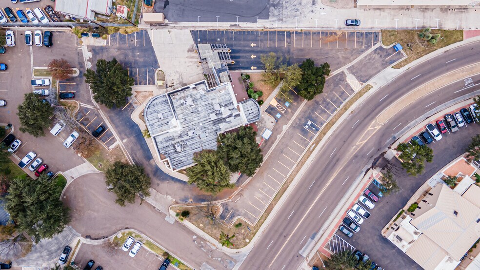 More Photos Of 102 Del Ct, Laredo Office For Lease