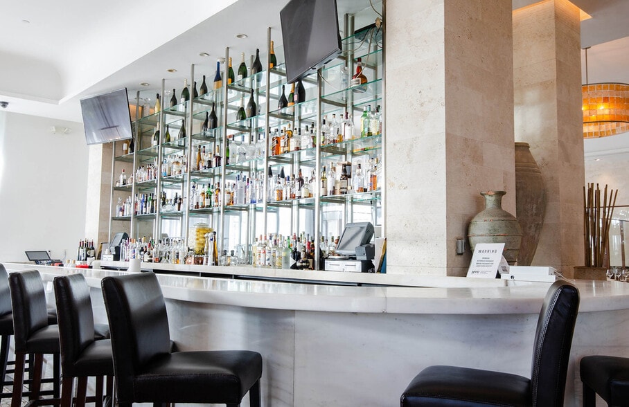 More Photos Of 1043 Northern Blvd, Roslyn Restaurant For Sale