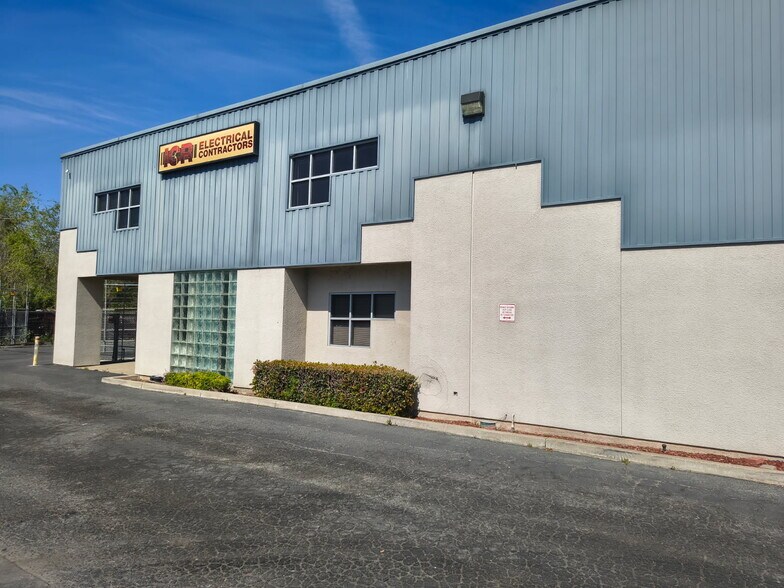 More Photos Of 351 Sunset Dr, Antioch Warehouse For Lease