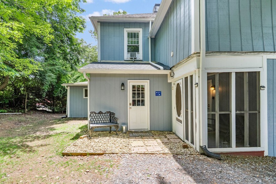 More Photos Of 33 Vance Ave, Black Mountain Apartments For Sale