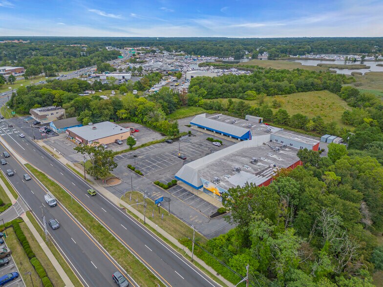 More Photos Of 781 Brick Blvd, Brick General Retail For Lease