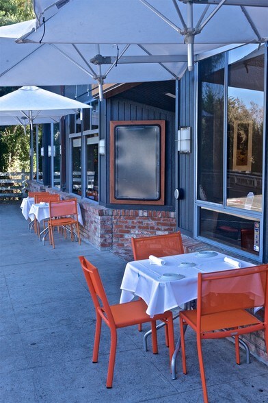 More Photos Of 315 Main St, Half Moon Bay Storefront Retail Office For Lease