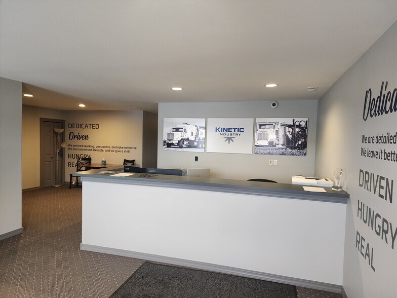 More Photos Of 541 E Garden Dr, Windsor Light Distribution For Sale