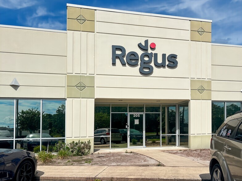 More Photos Of 1845 Town Center Blvd, Orange Park Coworking Space