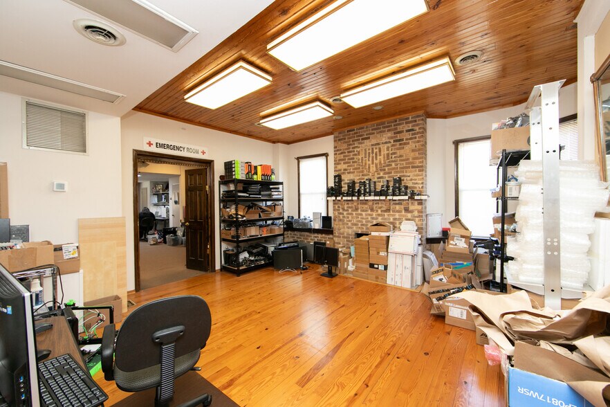 More Photos Of 604 White Horse Pike, Oaklyn Storefront For Sale