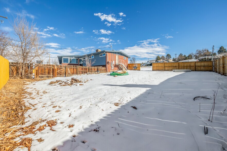 More Photos Of 8221 Bradburn Dr, Westminster Office For Sale