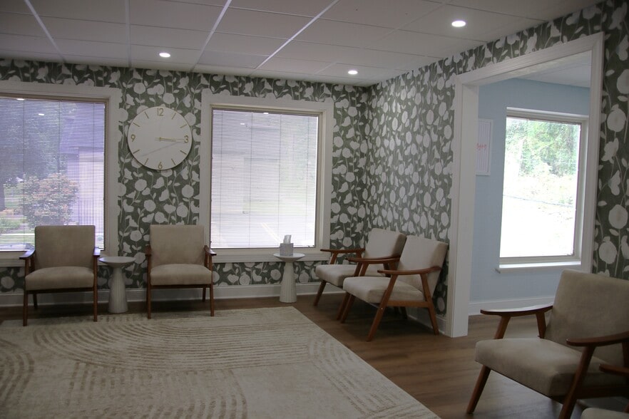 More Photos Of 640 Kreag Rd, Pittsford Office Residential For Lease