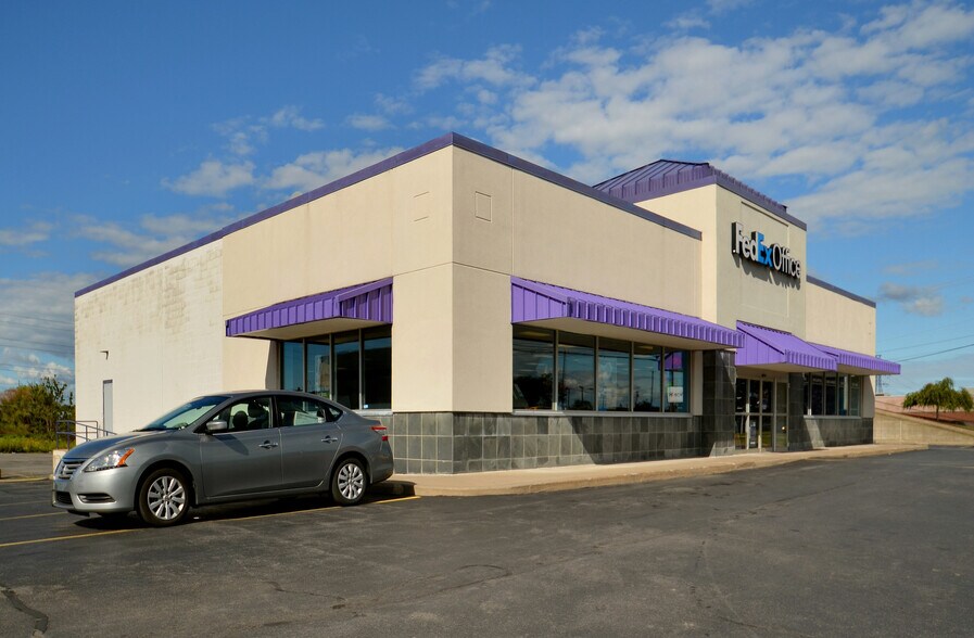 Primary Photo Of 3125 Erie Blvd E, East Syracuse Freestanding For Sale