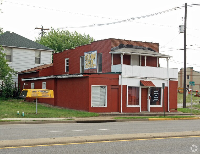 Primary Photo Of 2300 Greenup Ave, Ashland Storefront Retail Residential For Lease