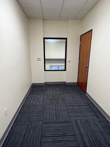 More Photos Of 460 W Larch Rd, Tracy Warehouse For Sale