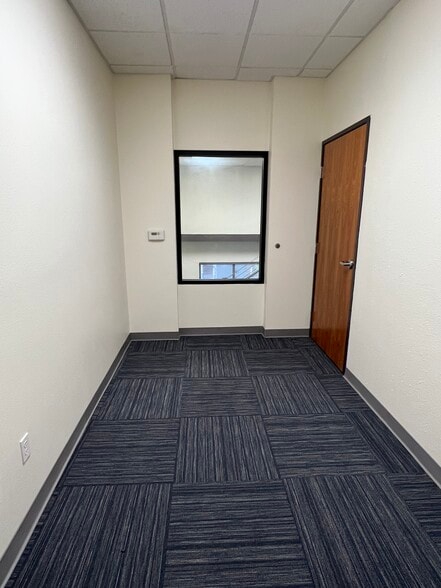 More Photos Of 460 W Larch Rd, Tracy Warehouse For Sale