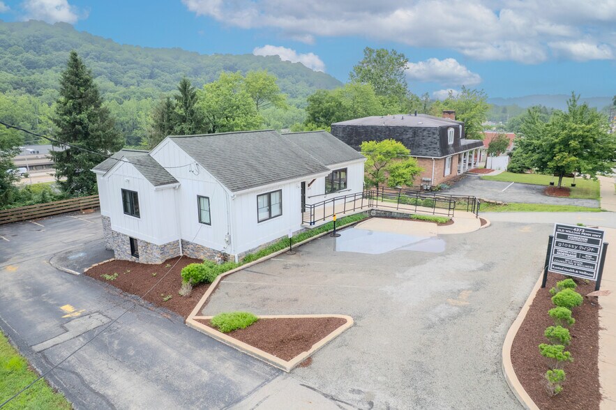 More Photos Of 4373 Old William Penn Hwy, Murrysville Office For Lease