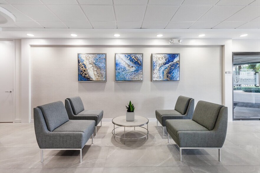 More Photos Of 3440 Hollywood Blvd, Hollywood Unknown For Lease