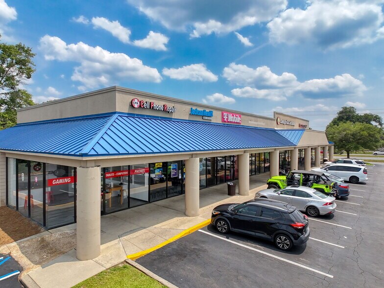 More Photos Of 1400-1498 Apalachee Pky, Tallahassee Storefront For Lease