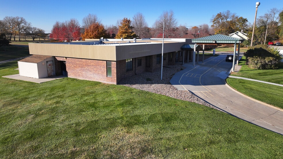 More Photos Of 1603 W Prospect Ave, Norfolk Medical For Sale