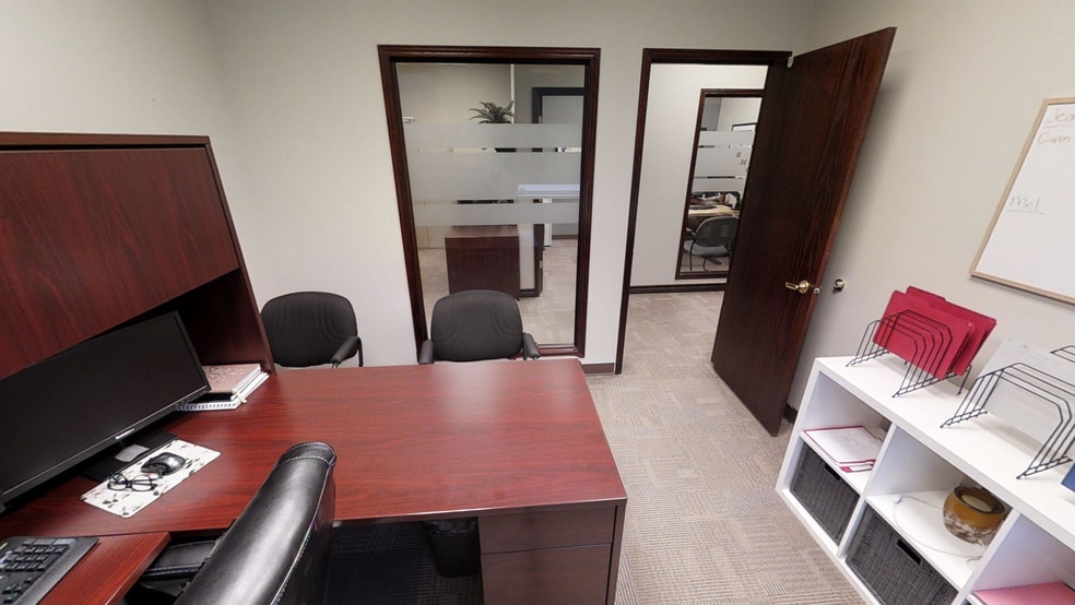 More Photos Of 5229 50th Ave, Red Deer Office For Sale