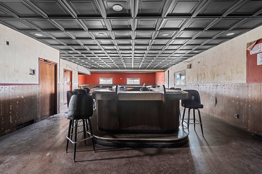 More Photos Of 1204 18th St, Two Rivers Bar For Sale