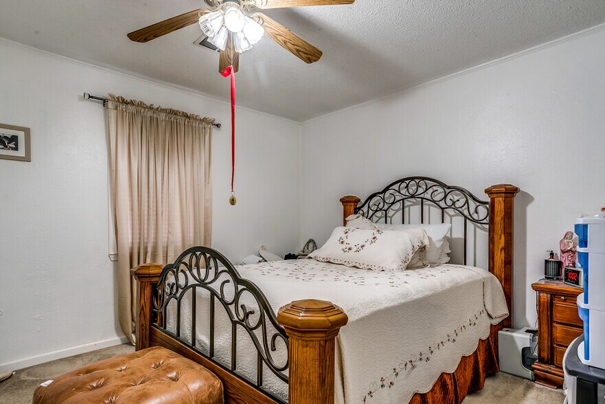 More Photos Of 14330 S Highway 281, Santo Trailer Camper Park For Sale